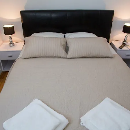 Apartment Victoria *